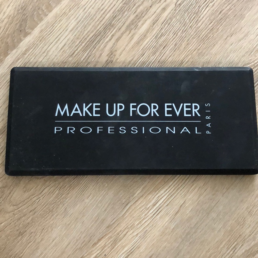 Makeup Forever custom eyeshadow palette